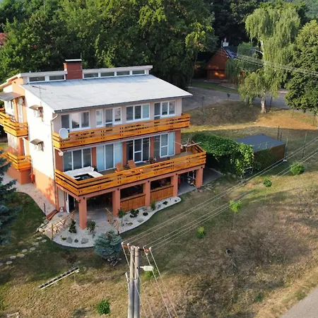 Vendégház Penzionbon Helemba